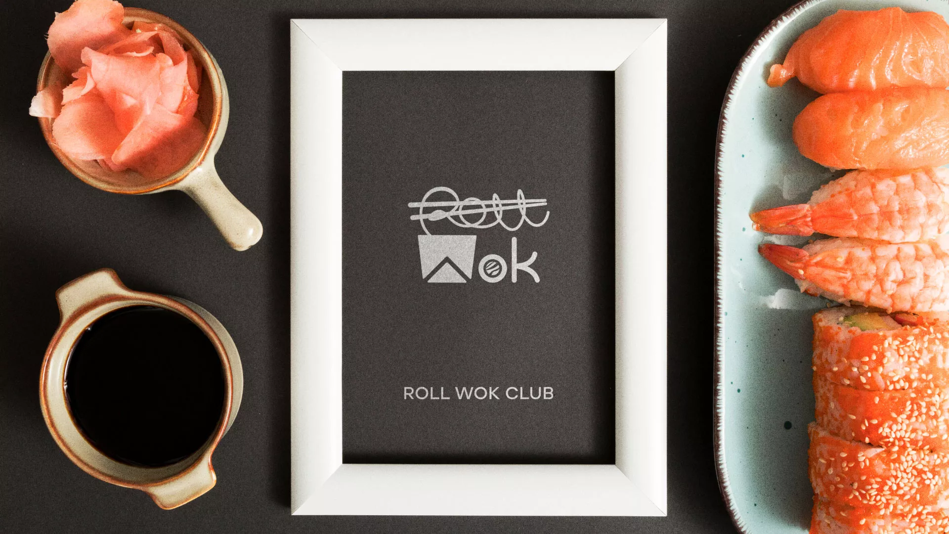 Разработка логотипа суши-бара «Roll Wok Club» в Адыгейске