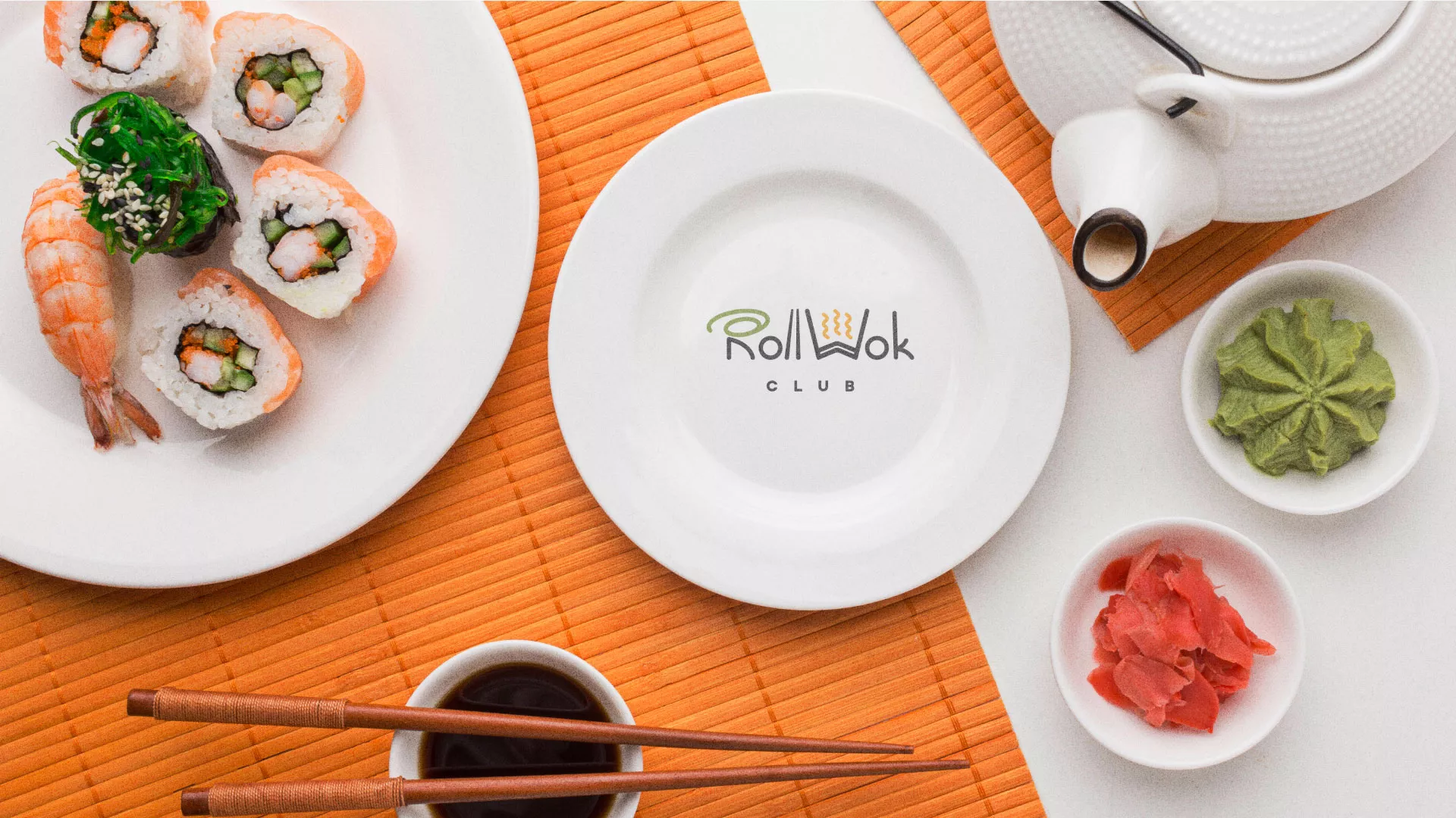Разработка логотипа и фирменного стиля суши-бара «Roll Wok Club» в Адыгейске